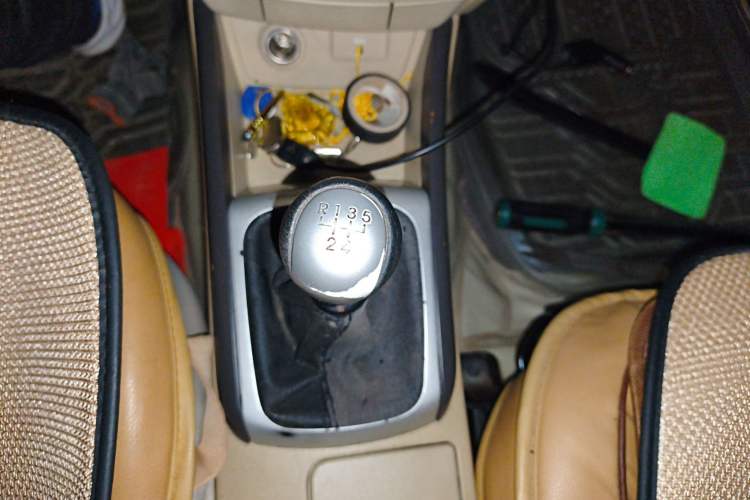 Used Hyundai Celesta 2010 1.6L MT GL Gear Lever