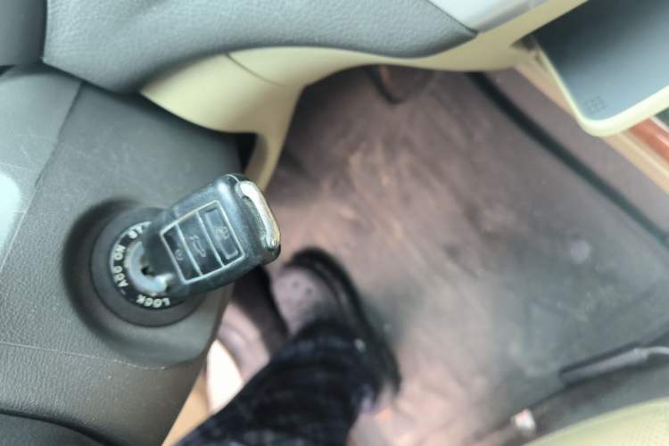 Used Hyundai Celesta 2010 1.6L AT GL Gear Lever