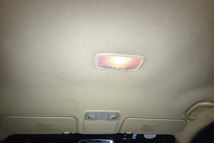Used Hyundai Celesta 2010 1.6L MT GL Headliner