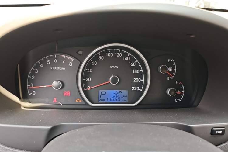 Used Hyundai Celesta 2010 1.6L AT GLS Instrument Cluster