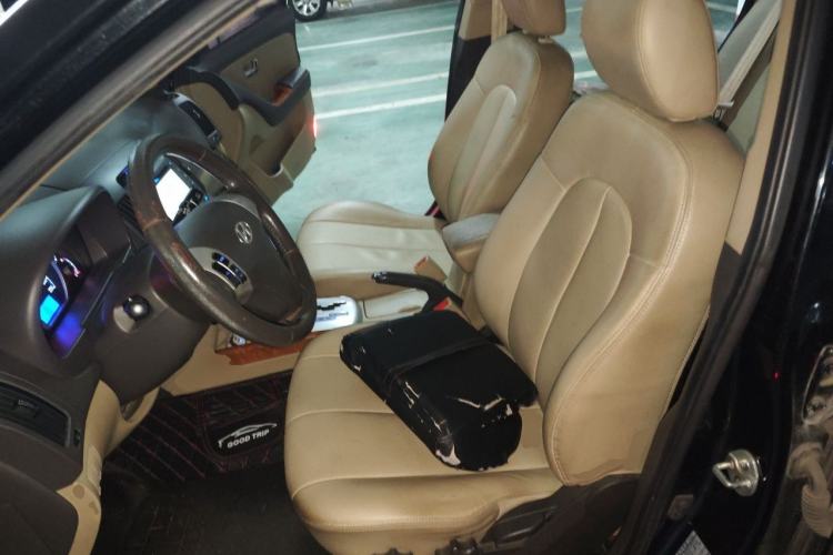 Used Hyundai Celesta 2010 1.6L AT GLS Left Front Seat