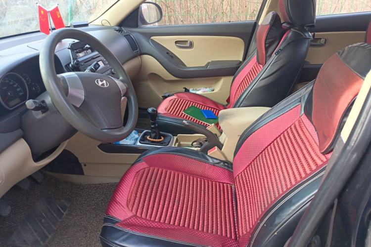 Used Hyundai Celesta 2010 1.6L MT GL Left Front Seat