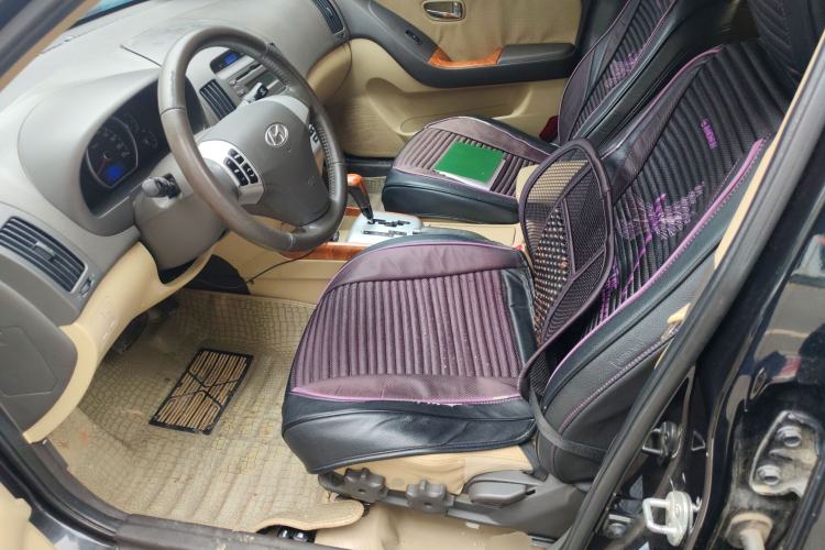 Used Hyundai Celesta 2010 1.6L AT GLS Left Front Seat