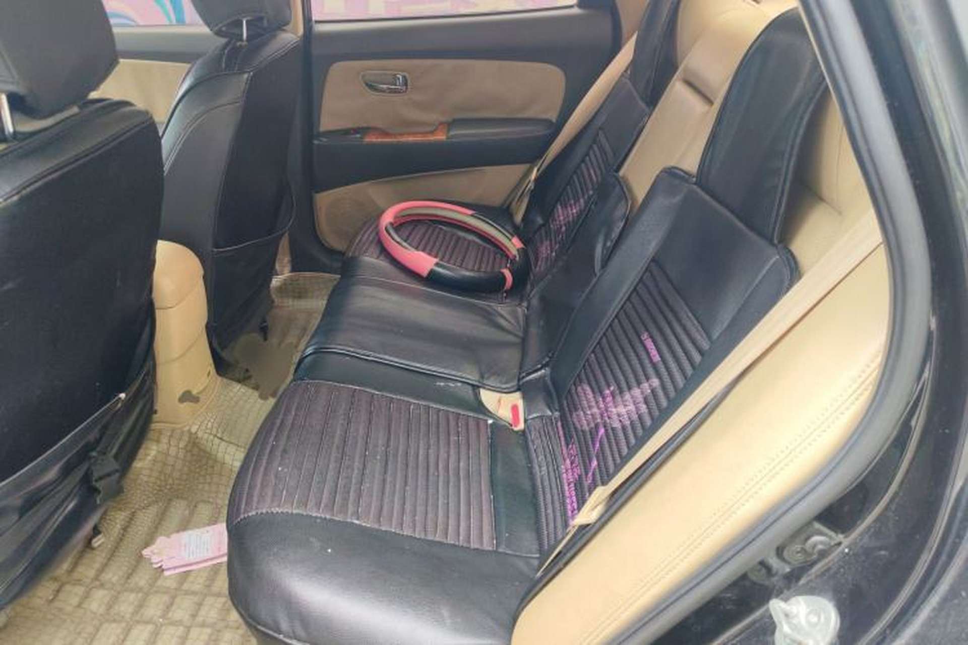 Used Hyundai Celesta 2010 1.6L AT GLS Left Rear Seat