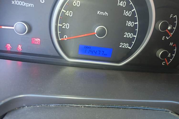 Used Hyundai Celesta 2010 1.6L MT GL Odometer Close Up