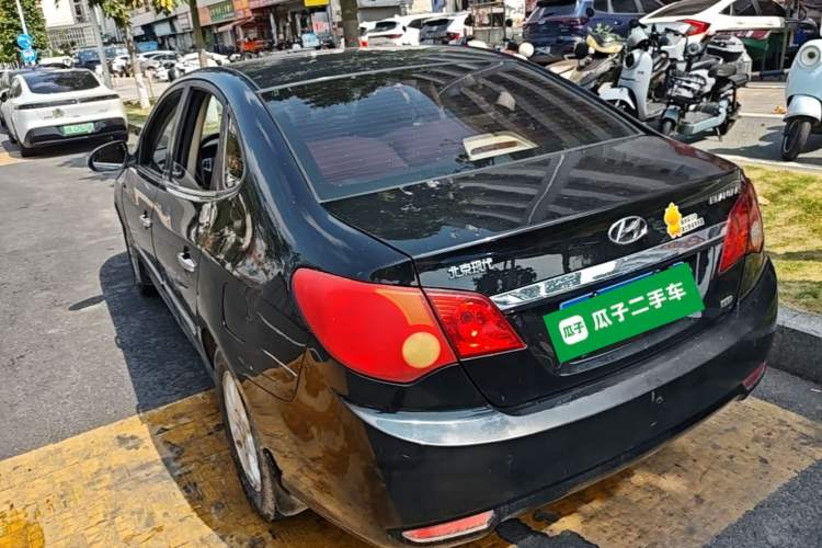 Used Hyundai Celesta 2010 1.6L AT GLS Rear Left 45 Deg