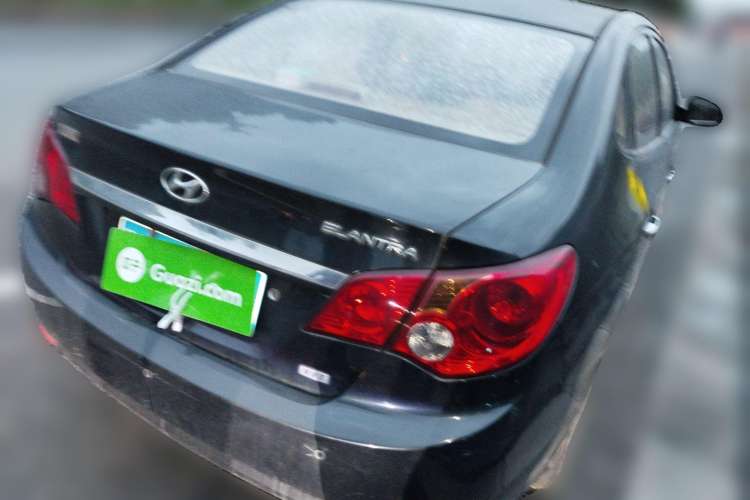 Used Hyundai Celesta 2010 1.6L AT GLS Rear Right 45 Deg