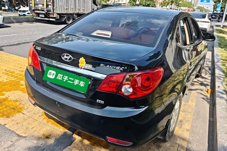 Used Hyundai Celesta 2010 1.6L AT GLS Rear Right 45 Deg