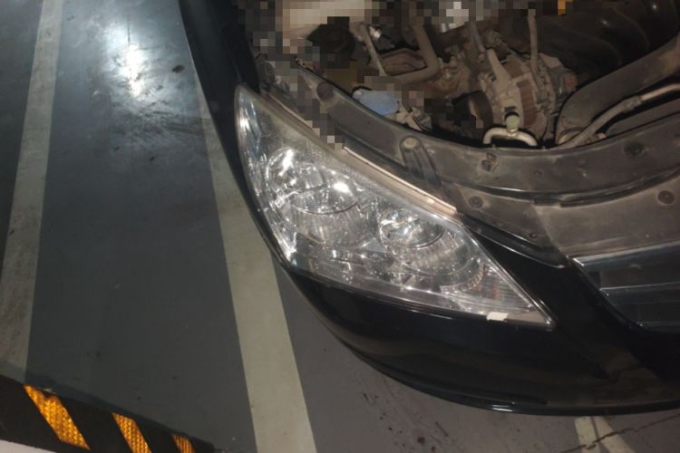 Used Hyundai Celesta 2010 1.6L AT GLS Right Front Headlight