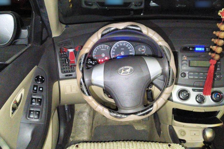Used Hyundai Celesta 2010 1.6L MT GLS Steering Wheel