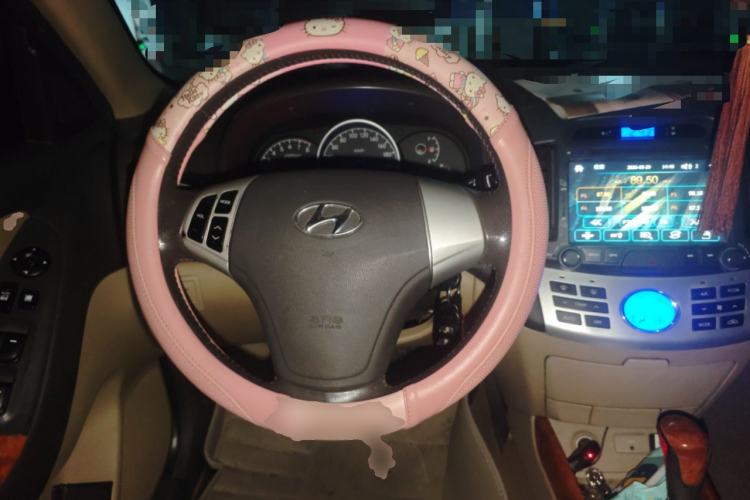 Used Hyundai Celesta 2010 1.6L AT GLS Steering Wheel