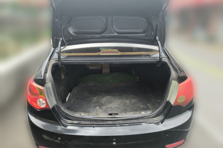Used Hyundai Celesta 2010 1.6L AT GL Trunk