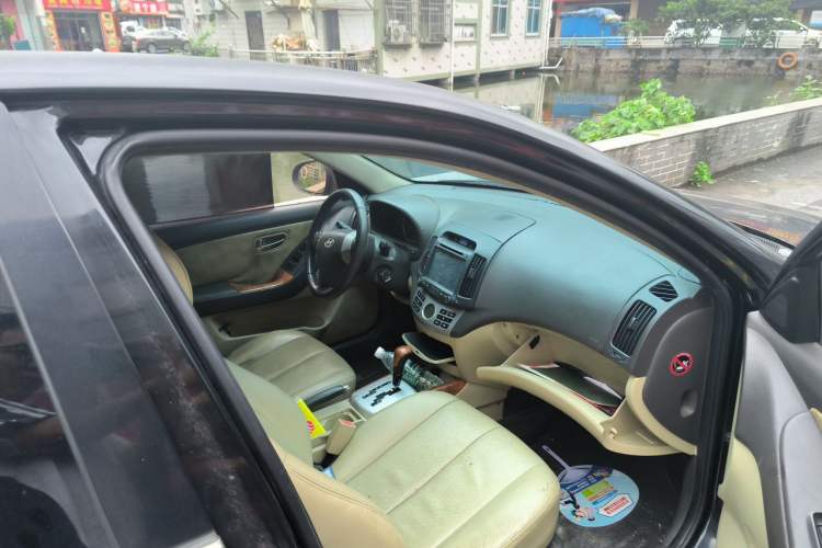 Used Hyundai Celesta 2010 1.6L AT GL Vehicle Key