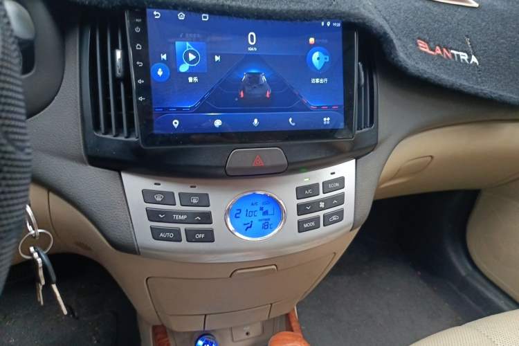 Used Hyundai Celesta 2010 1.6L AT GLS Audio And AC Panel