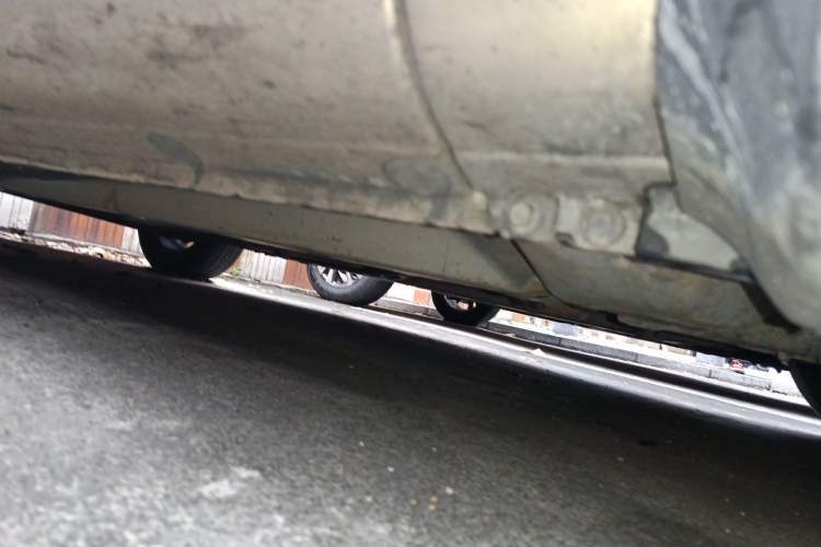 Used Hyundai Celesta 2010 1.6L AT GLS Chassis Front Right