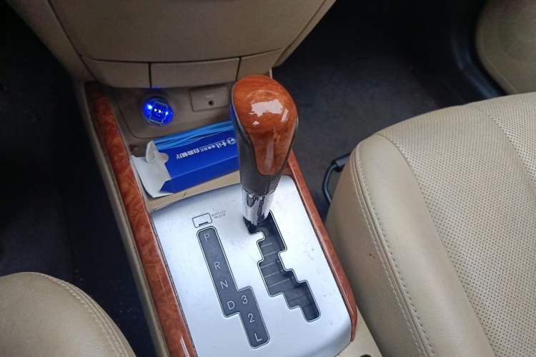 Used Hyundai Celesta 2010 1.6L AT GLS Gear Lever