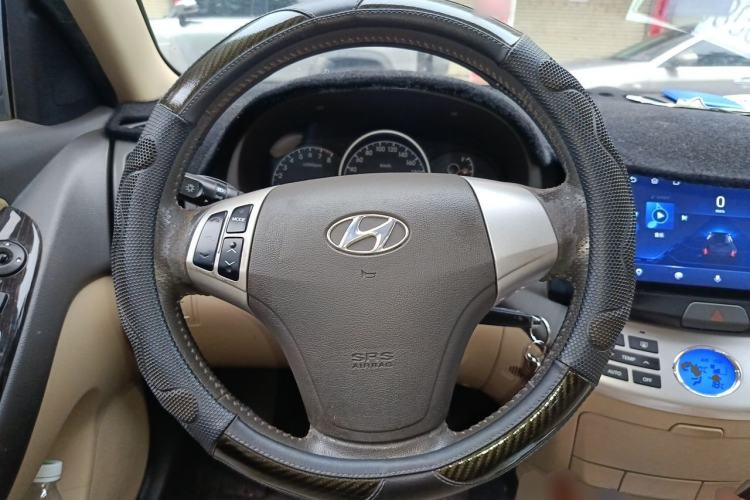 Used Hyundai Celesta 2010 1.6L AT GLS Steering Wheel