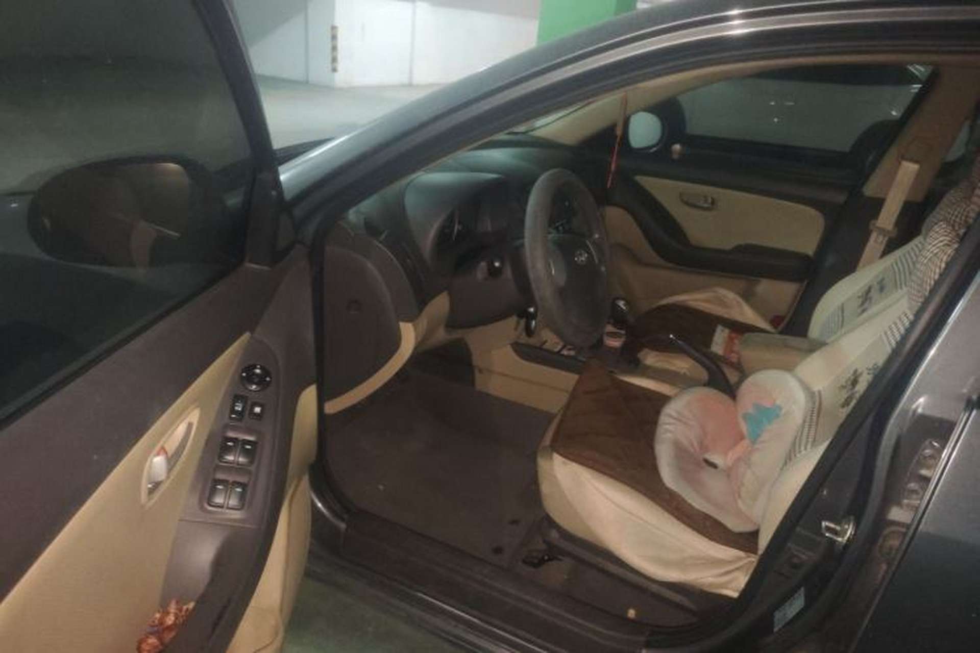 Used Hyundai Celesta 2010 1.6L MT GL Driver Seat