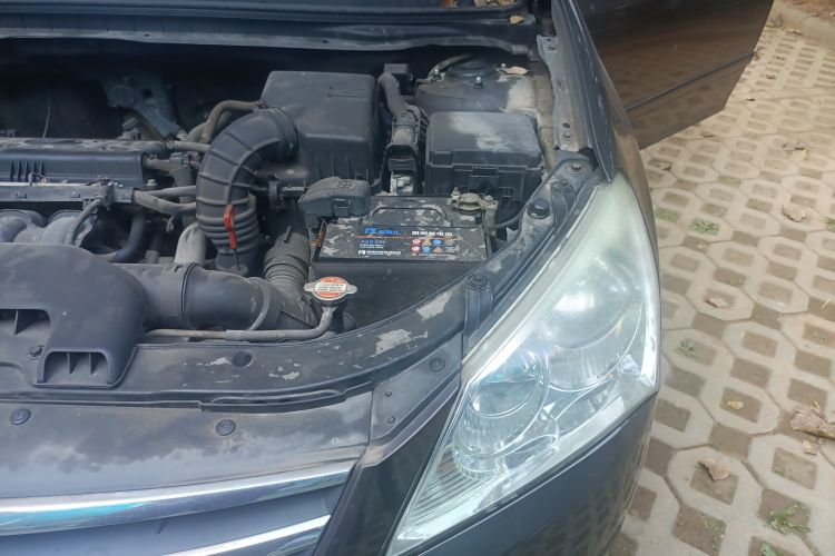 Used Hyundai Celesta 2010 1.6L AT GL Engine Bay Left