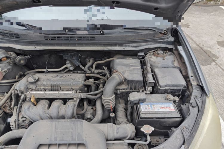 Used Hyundai Celesta 2010 1.6L AT GL Engine Bay Left