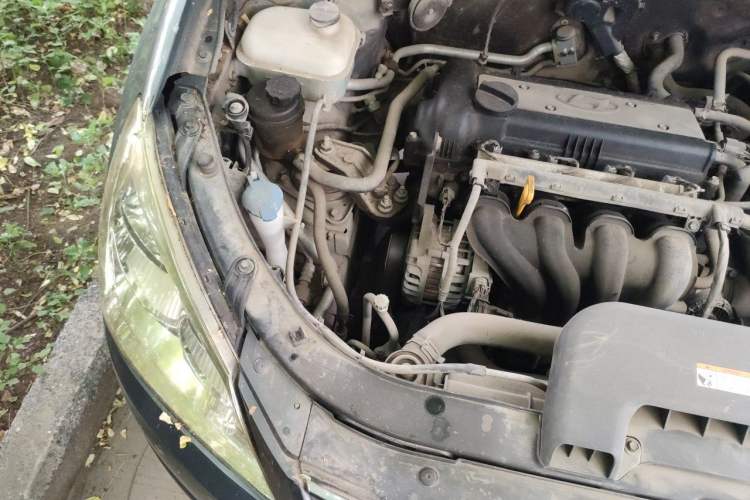 Used Hyundai Celesta 2010 1.6L AT GLS Engine Bay Right