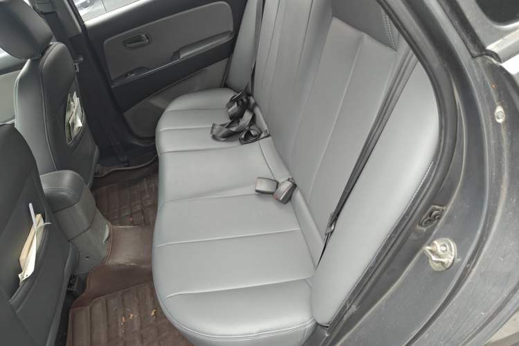 Used Hyundai Celesta 2010 1.6L AT GL Left Rear Seat