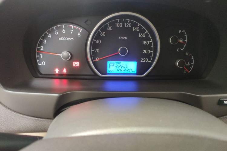 Used Hyundai Celesta 2010 1.6L AT GLS Odometer Close Up