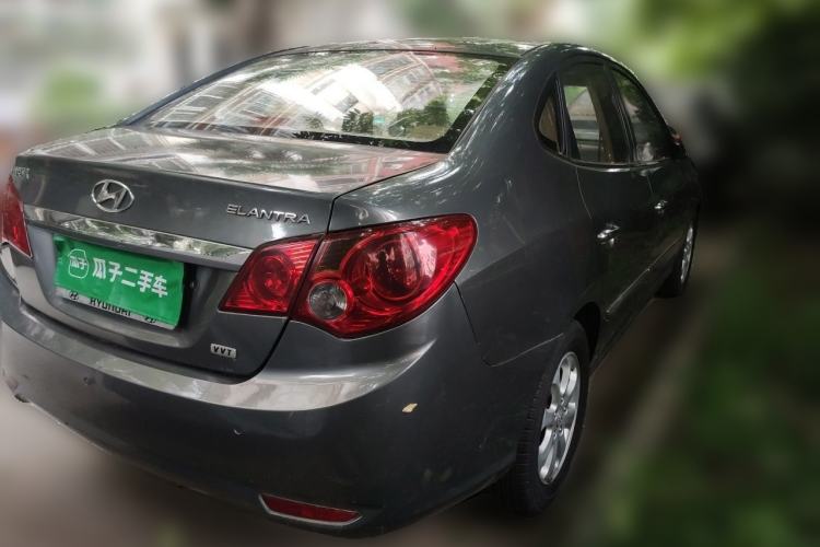 Used Hyundai Celesta 2010 1.6L AT GLS Rear Right 45 Deg