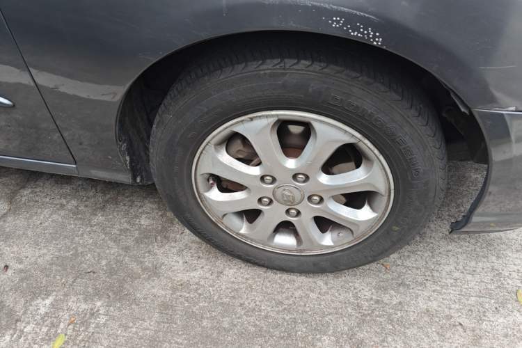 Used Hyundai Celesta 2010 1.6L AT GL Right Front Wheel Hub