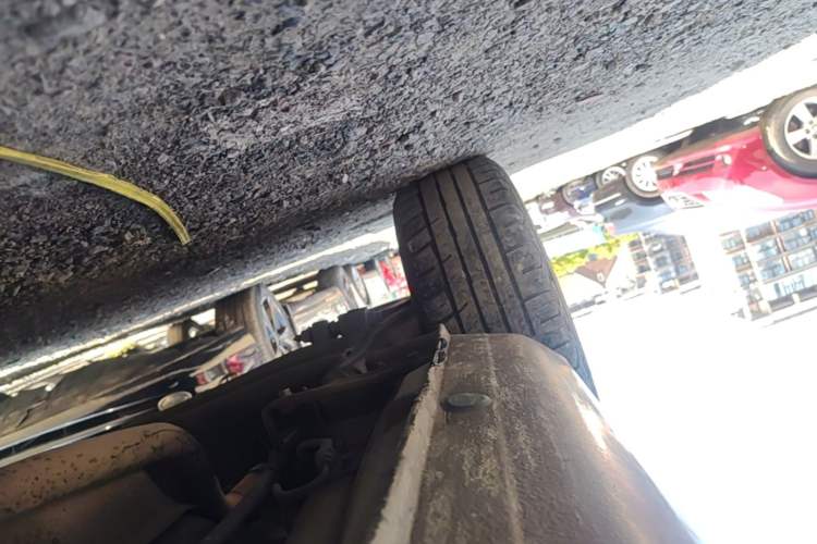 Used Hyundai Celesta 2010 1.6L AT GL Chassis Rear Right