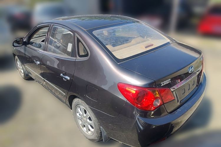 Used Hyundai Celesta 2010 1.6L AT GL Rear Left 45 Deg