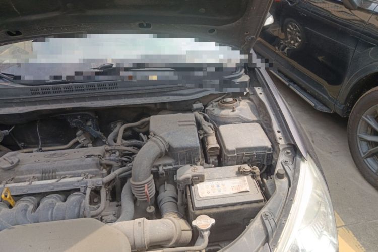 Used Hyundai Celesta 2010 1.6L AT GLS Engine Bay Left