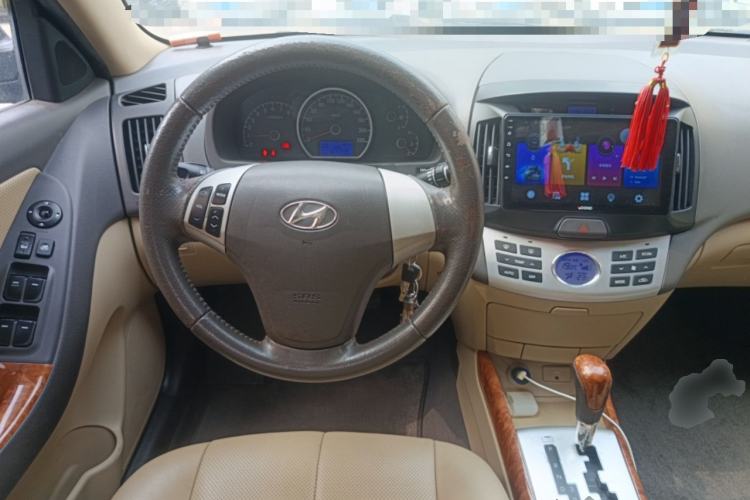Used Hyundai Celesta 2010 1.6L AT GLS Steering Wheel
