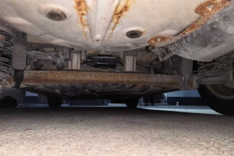 Used Hyundai Celesta 2010 1.6L AT GLS Chassis Rear