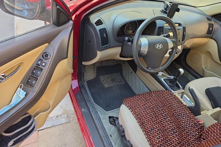 Used Hyundai Celesta 2010 1.6L MT GLS Driver Seat