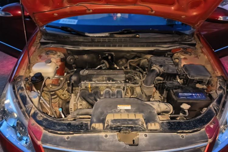 Used Hyundai Celesta 2010 1.6L AT GLS Engine Bay