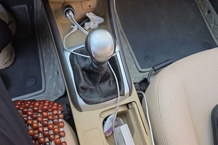 Used Hyundai Celesta 2010 1.6L MT GLS Gear Lever