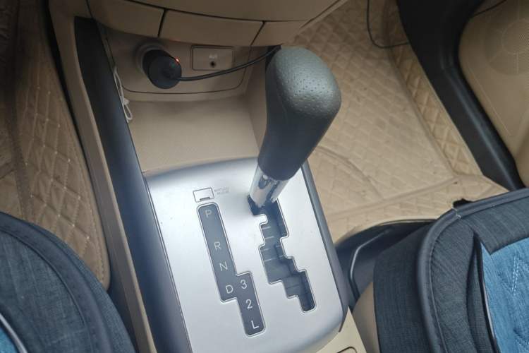 Used Hyundai Celesta 2010 1.6L AT GL Gear Lever