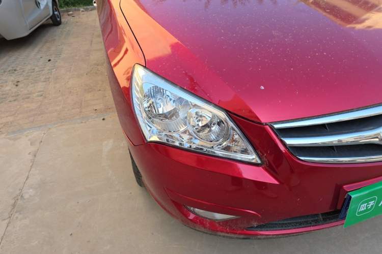 Used Hyundai Celesta 2010 1.6L MT GLS Right Front Headlight