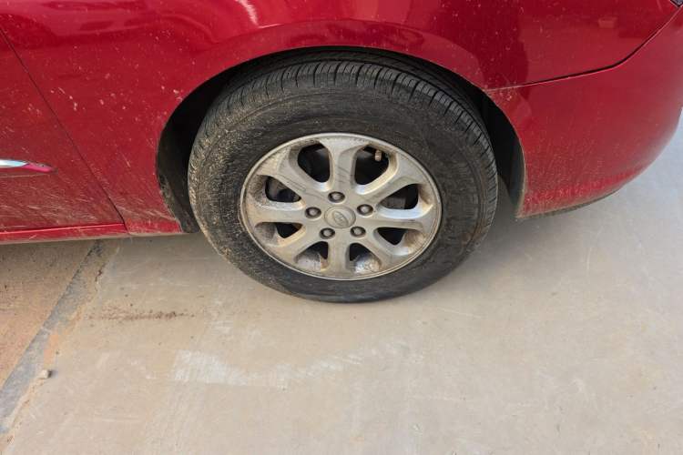 Used Hyundai Celesta 2010 1.6L MT GLS Right Front Wheel Hub