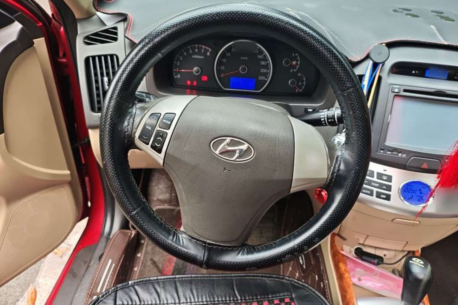 Used Hyundai Celesta 2010 1.6L AT GLS Steering Wheel
