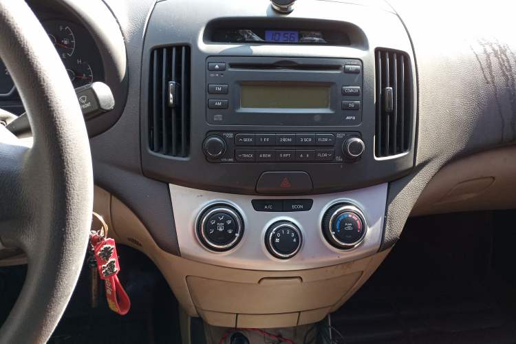 Used Hyundai Celesta 2010 1.6L MT GL Audio And AC Panel