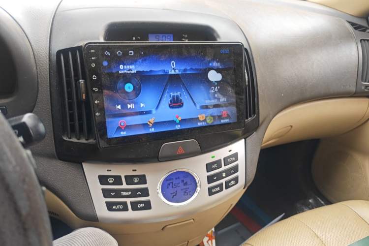 Used Hyundai Celesta 2010 1.6L AT GLS Audio And AC Panel