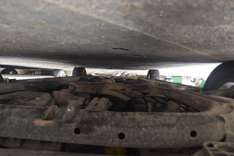 Used Hyundai Celesta 2010 1.6L AT GLS Chassis Front