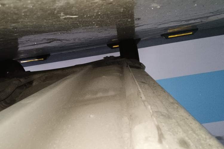 Used Hyundai Celesta 2010 1.6L MT GLS Chassis Front Right