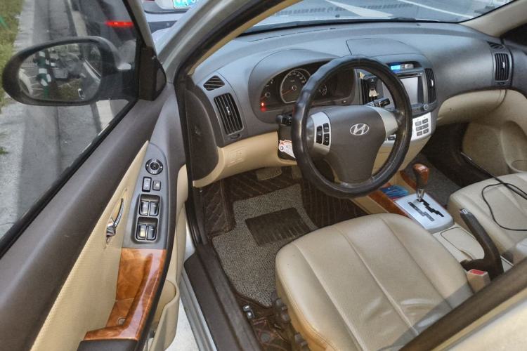 Used Hyundai Celesta 2010 1.6L AT GL Driver Seat