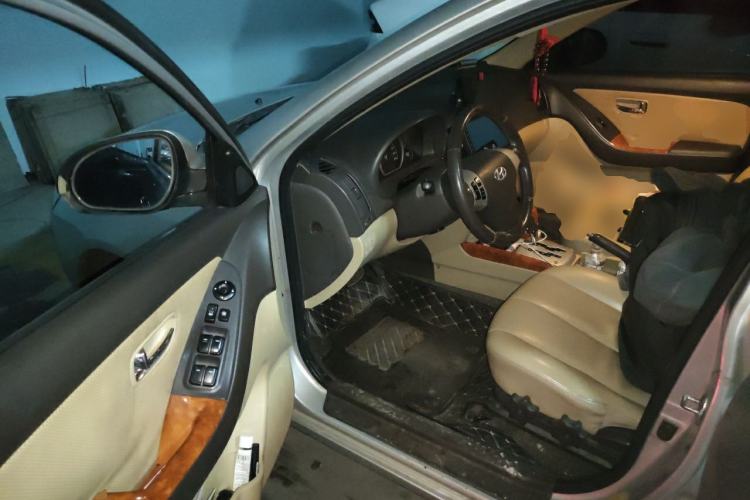 Used Hyundai Celesta 2010 1.6L AT GLS Driver Seat