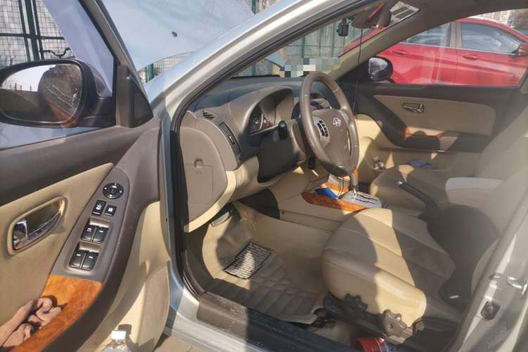 Used Hyundai Celesta 2010 1.6L AT GLS Driver Seat