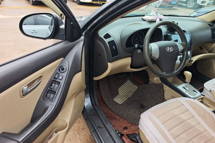 Used Hyundai Celesta 2010 1.6L AT GL Driver Seat