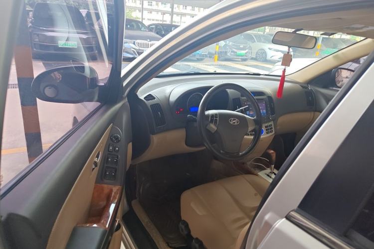 Used Hyundai Celesta 2010 1.6L AT GLS Driver Seat